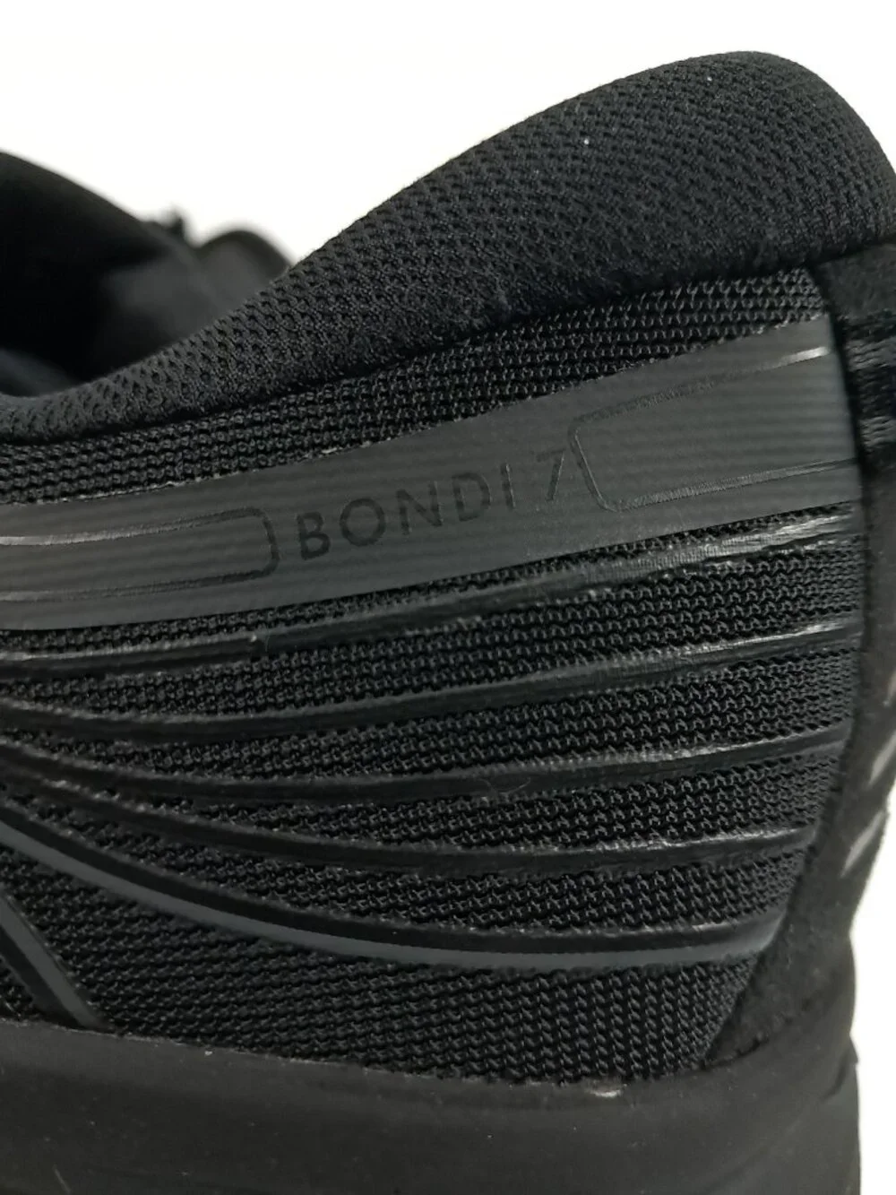 Hoka Bondi 7 Shoes Men 12 4E X-WIDE Black Athletic Cushion Sneakers 1117033 BBLC